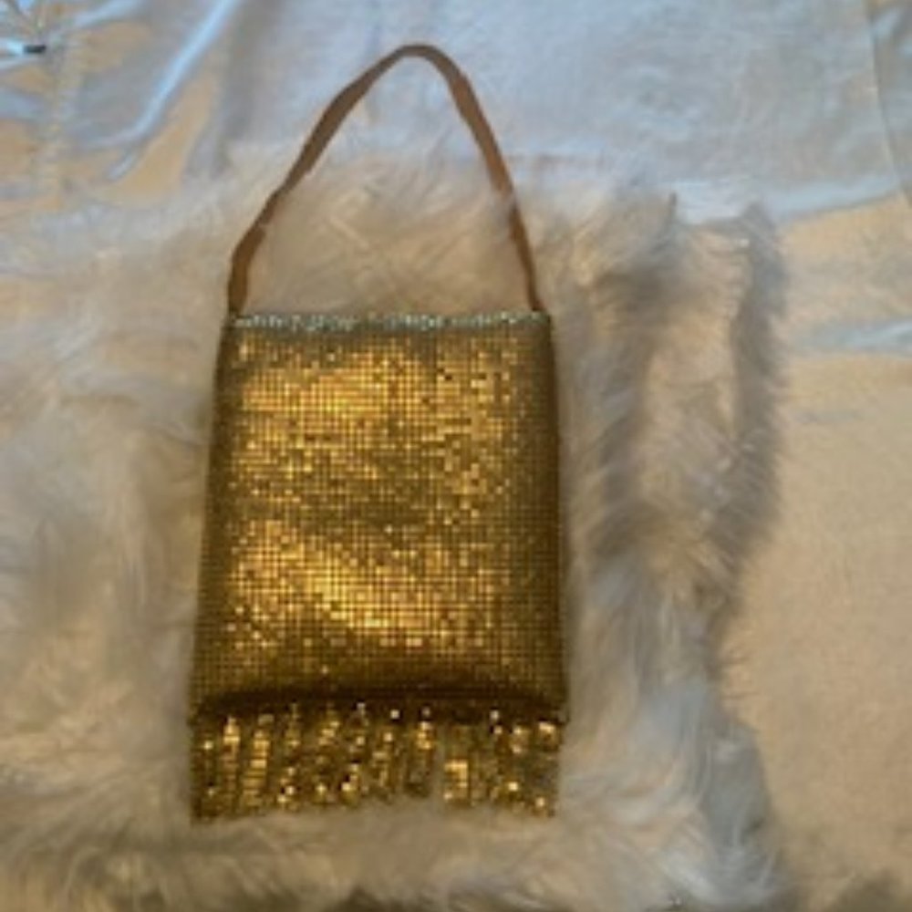 Gold sequin mini purse with fringe